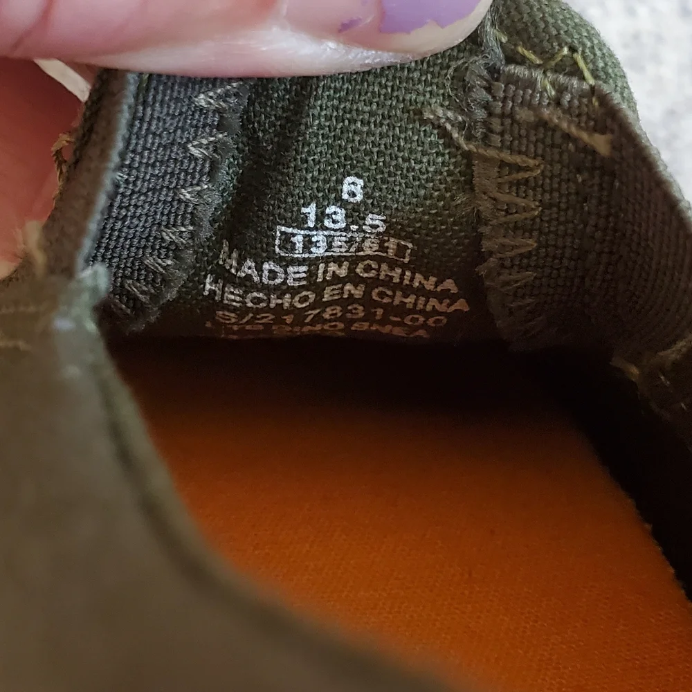 Old NAVY Toddler Green Slip-On Shoes Size 6